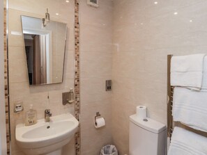 Shower - Counting House, Bridlington (Bridlington)