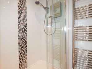 Shower - Great Meadow Barn, Crantock (Newquay)