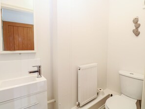 Shower - 30 Burtons Mill, Stalham. 3bed (Norwich)