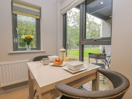 Dining. Leven Reach, Newby Bridge