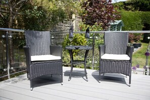 Terrace/patio - Henbury Hide, Corfe Mullen (Wimborne)