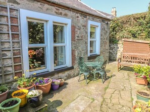 Outdoor dining - Kirkgate Cottage, Chirnside (Duns)