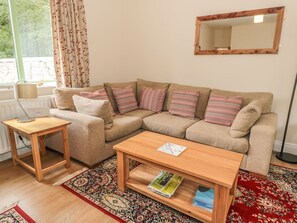 Living area - Vicarage Cottage, Lucker (Belford)