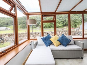 Living area - Ysgubor Las, Dolgellau (Dolgellau)