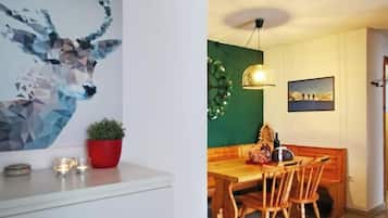 Apartment, 2 Bedrooms, Garden View, Garden Area | Dining