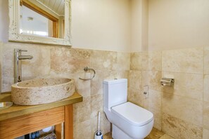 Shower - The New Chapel, Hornsea (Hull)