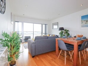 Interior - Crantock Reach, Newquay (Newquay)