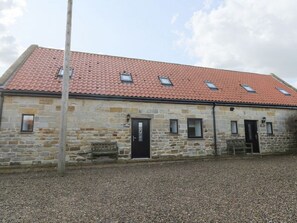 Exterior - Charming Mill House Retreat (Whitby)