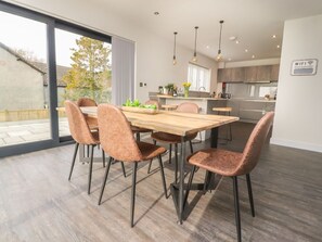 Dining - Laundry Cottage, Milnthorpe (Milnthorpe)