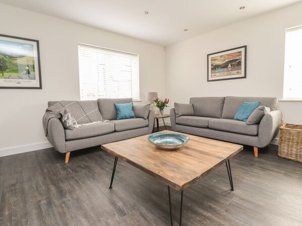 Living area - Laundry Cottage, Milnthorpe (Milnthorpe)