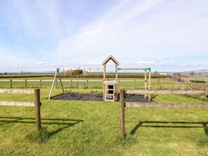 Children’s area - Dairy Cottage, Whitland, Wales (Whitland)
