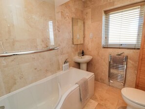 Shower - Cushat House, Embleton (Alnwick)