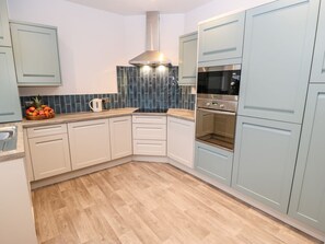 Dishwasher - Sunnymede: Charming Home in Silsden (Keighley)