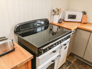 Dishwasher - Snowdrop Cottage, Brompton-By-Sawdon (Scarborough)