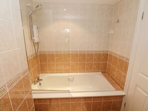 Shower - Seashells, Tenby, Pembrokeshire (Tenby)
