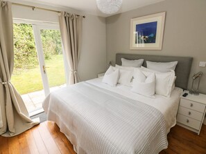 Room - Seashells, Tenby, Pembrokeshire (Tenby)