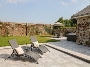 Outdoor dining - Pear Tree Cottage, St Dominick (Saltash)