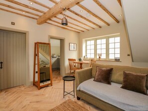 Living area - The Hayloft @ Warren House, Wragby (Market Rasen)