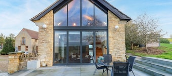 The Lodge @ Lodge Farm, Harrold