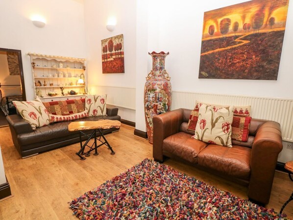 Living area - Cambridge Lodge, Wensley (Matlock)