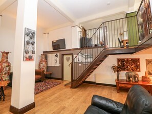 Interior - Cambridge Lodge, Wensley (Matlock)