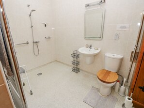 Shower - Charming 2 The Stables in Ryde (Ryde)