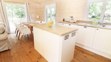 Dishwasher, highchair