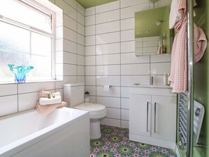 Shower - 83 Meeting Street, Quorn 2 bed (Loughborough)