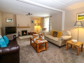 Fireplace - Alma House - Charming Retreat in Reeth (Reeth)