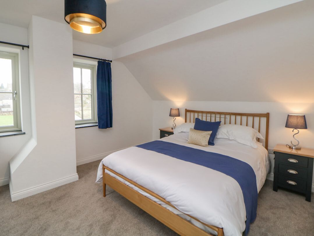 5 bedrooms, WiFi
