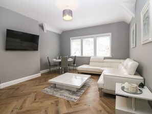 Living area - Park View Upper, in Llandudno. (Llandudno)
