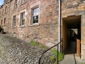 Exterior - 49 Castlegate, Jedburgh 2 bed (Jedburgh)