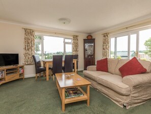 Living area - Pipistrelle Lodge, Plymtree (Cullompton)