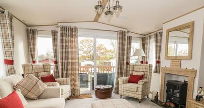 27 Lake View - A Tranquil Retreat