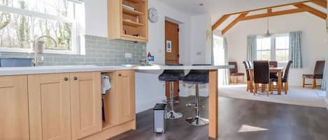 Dishwasher, highchair