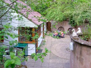 Outdoor dining - The Wilderness, Stiperstones (United Kingdom)