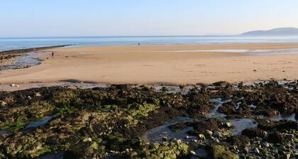 Beach View, Benllech