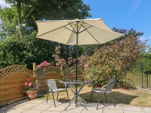 Outdoor dining - Jack's Nest, South Molton (South Molton)