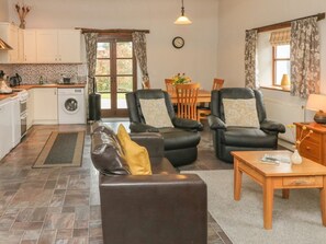 Living area - Jack's Nest, South Molton (South Molton)