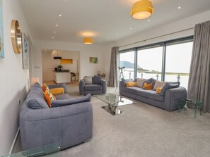Living area - 70 Deganwy Road, Deganwy (Conwy)