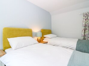 Room - Charming 2 Tougal Retreat in Mallaig (Mallaig)