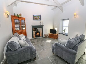Living area - Catamouse, Milford Haven (Milford Haven)
