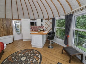 Interior - Lakeview Yurt, Beckford (Tewkesbury)