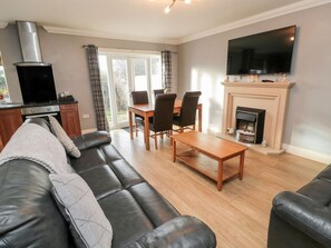 Living area - Charming Megstone Retreat in Beadnell (Chathill)