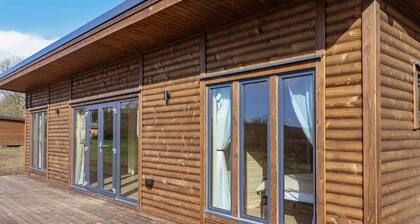 Foxglove: A Charming Retreat in Chard