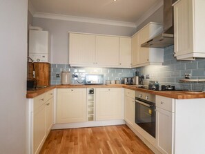 Dishwasher - Flat 2, Newquay, Cornwall (Newquay)