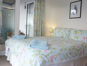 Room - 28 Clock Tower Court, Charlestown (St. Austell)