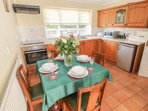 Dining - Broadford Farm Bungalow, Kidwelly (Kidwelly)