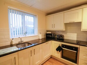 Dishwasher - LA ROCHELLE, 3 bedrooms, family-friendly, Whitby (Whitby)