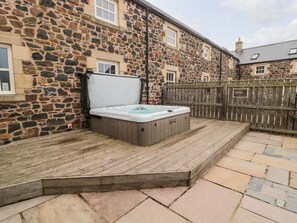 Terrace/patio - High Hemmel House, Embleton (Alnwick)